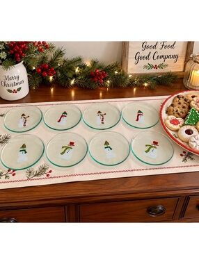 Pampered Chef Snowmen Round Appetizer Plates Set of 8 Clear Glass 2003 Vintage